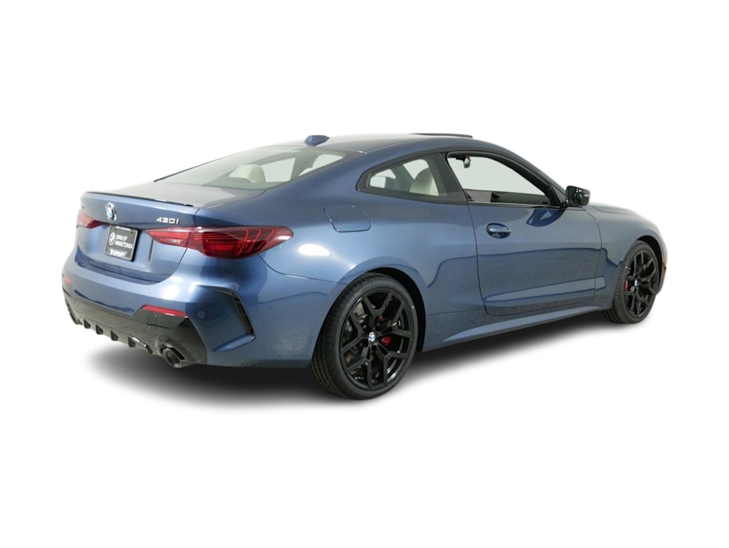 Thumbnail: 2025 BMW 4 Series - 21