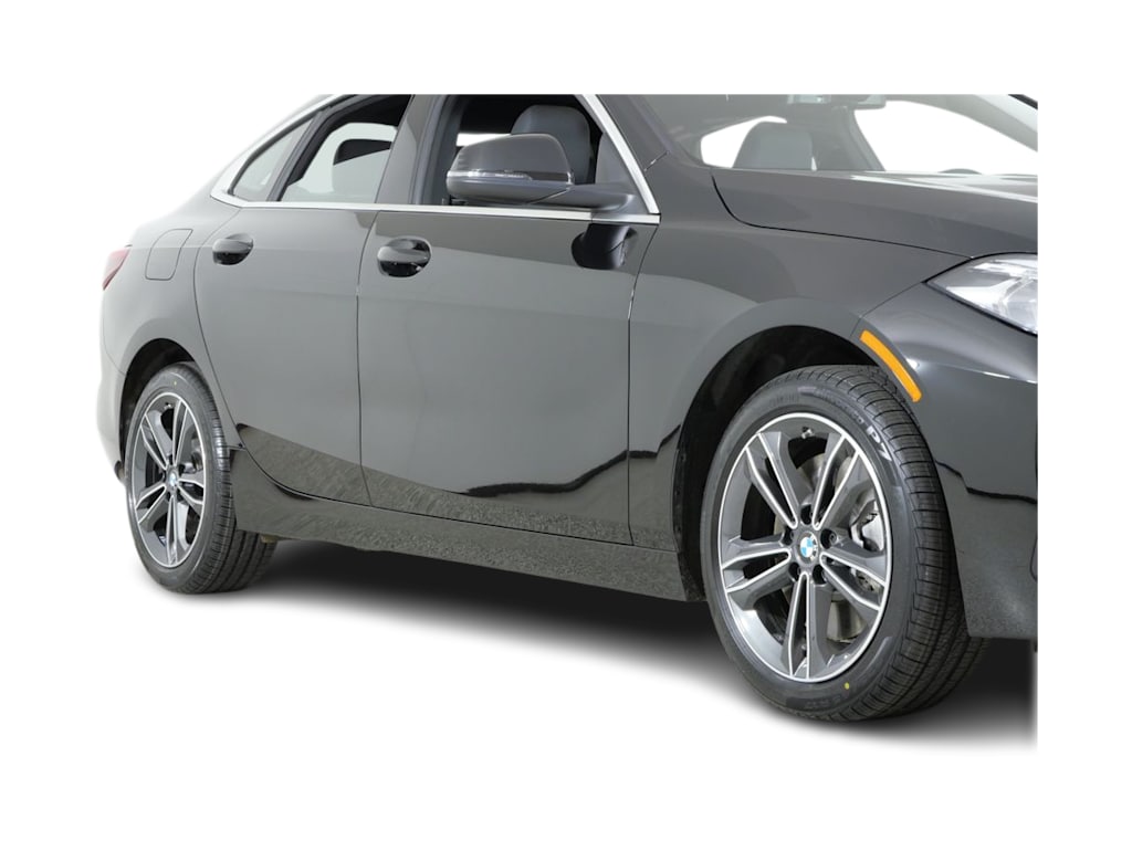 Thumbnail: 2024 BMW 2 Series - 17
