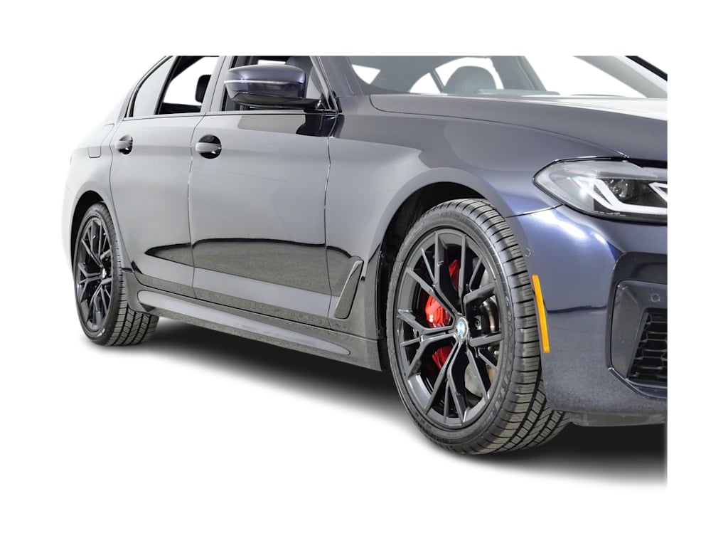 Thumbnail: 2023 BMW 5 Series - 17