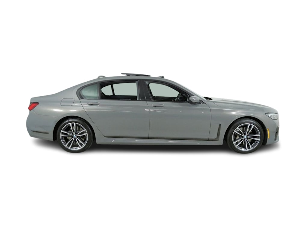 Thumbnail: 2021 BMW 7 Series - 16