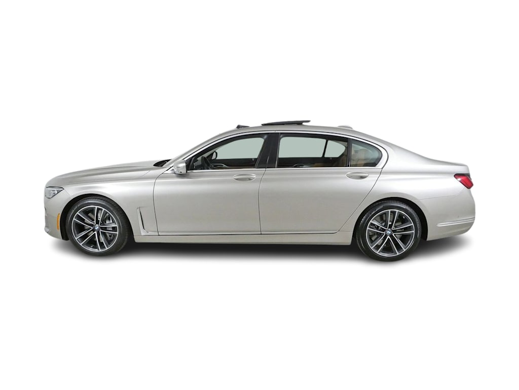 Thumbnail: 2022 BMW 7 Series - 26