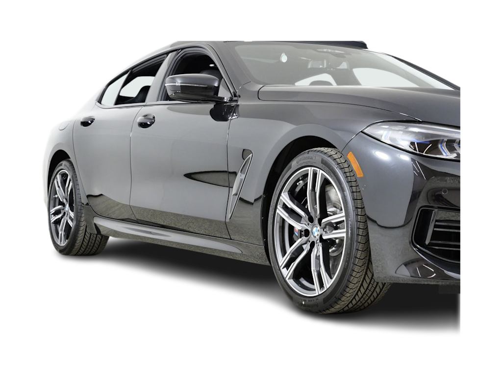 Thumbnail: 2026 BMW 8 Series - 16