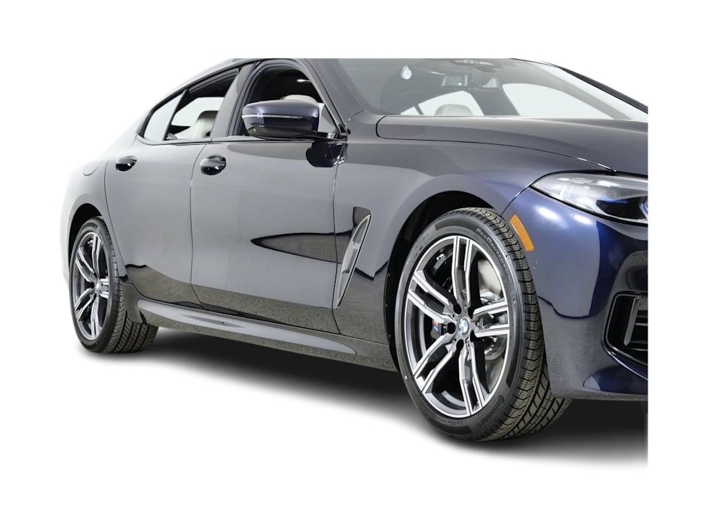 Thumbnail: 2026 BMW 8 Series - 16