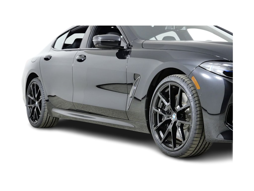 Thumbnail: 2026 BMW 8 Series - 16