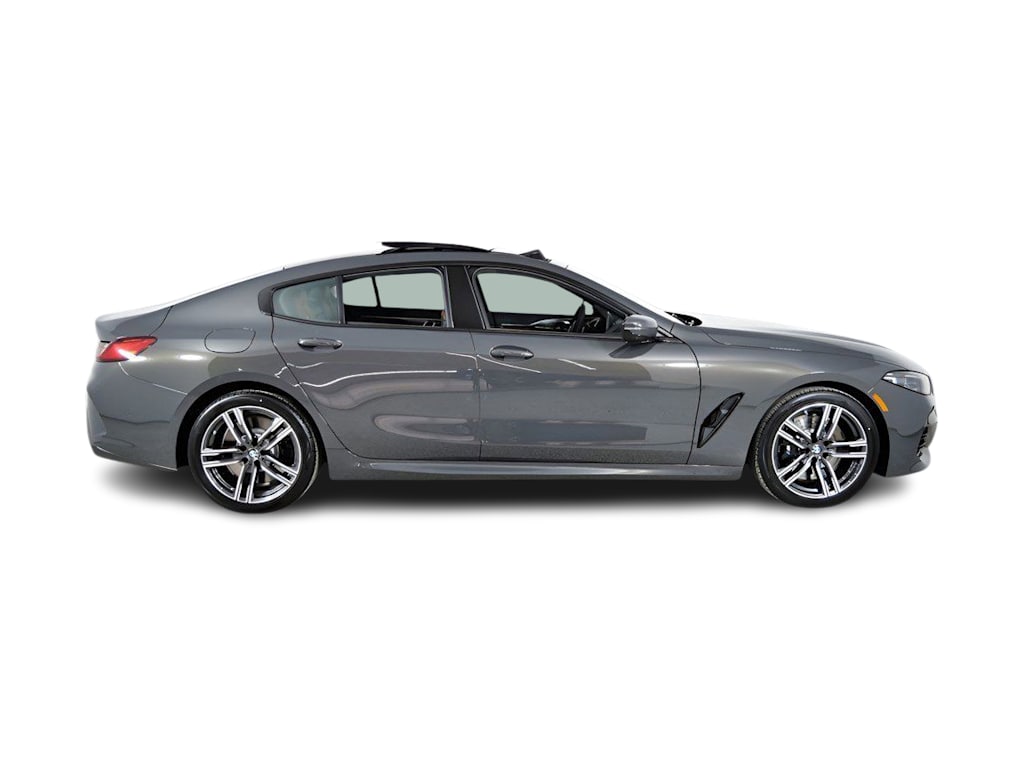 Thumbnail: 2026 BMW 8 Series - 19