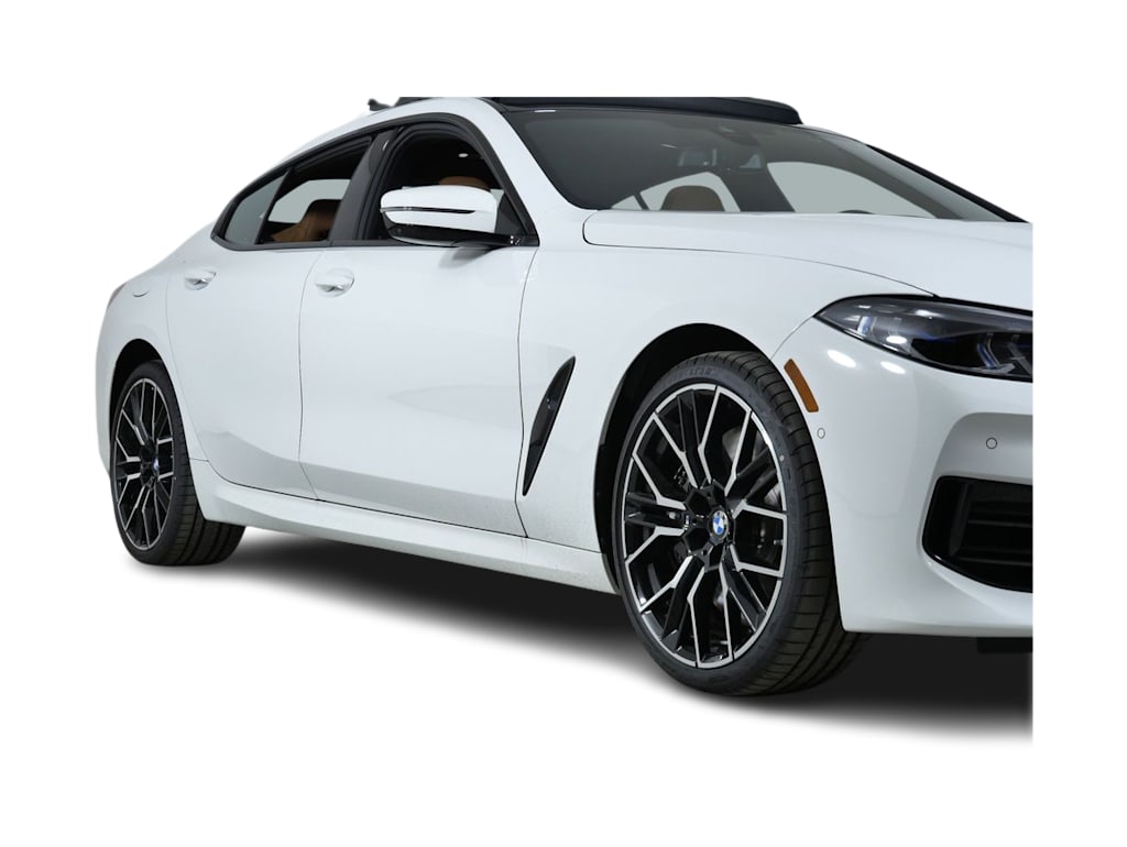 Thumbnail: 2026 BMW 8 Series - 16
