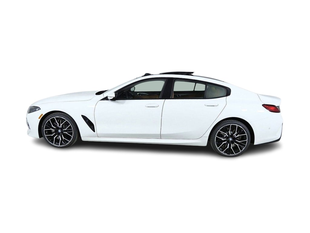 Thumbnail: 2026 BMW 8 Series - 3