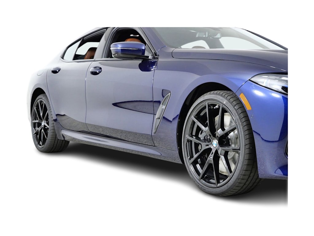 Thumbnail: 2026 BMW 8 Series - 17