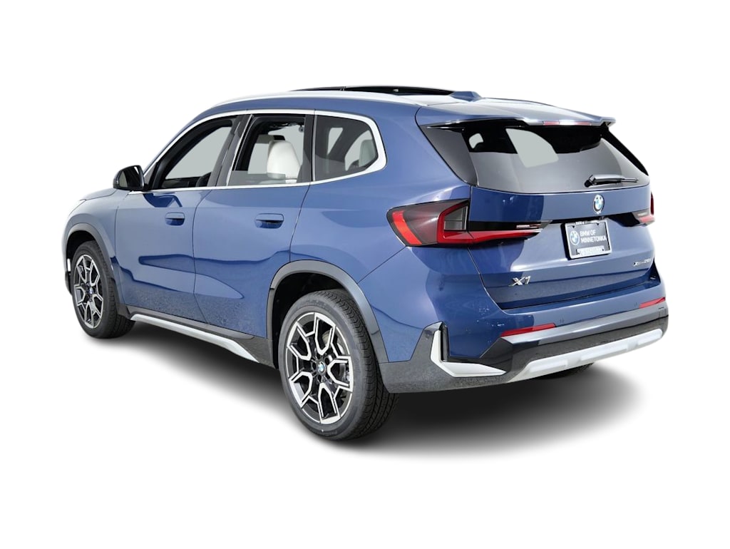 Thumbnail: 2026 BMW X1 - 4