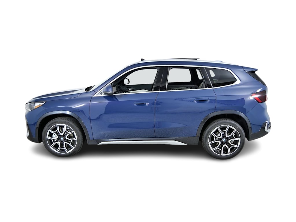 Thumbnail: 2026 BMW X1 - 3