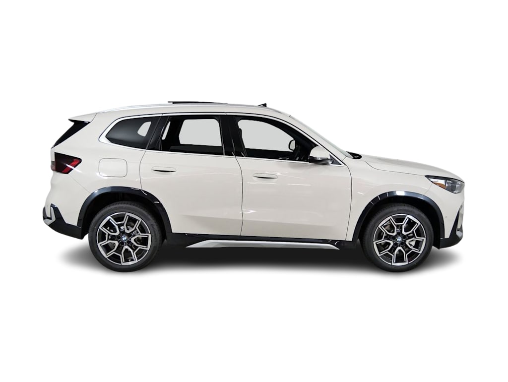 Thumbnail: 2026 BMW X1 - 19