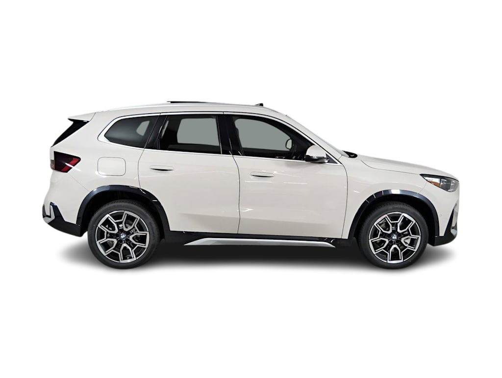 Thumbnail: 2026 BMW X1 - 18
