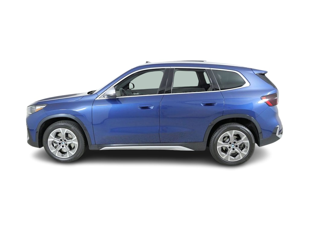 Thumbnail: 2023 BMW X1 - 25