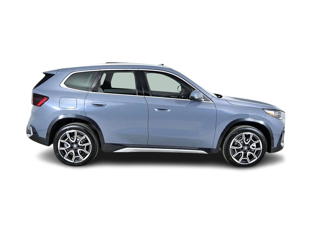 Thumbnail: 2026 BMW X1 - 19