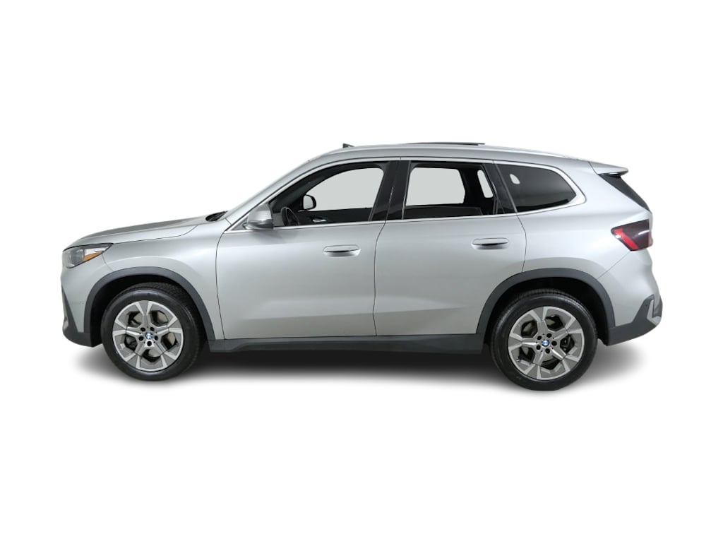 Thumbnail: 2023 BMW X1 - 26