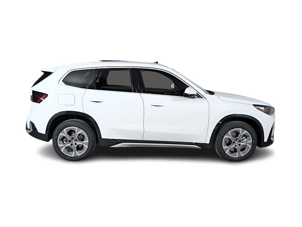 Thumbnail: 2026 BMW X1 - 17