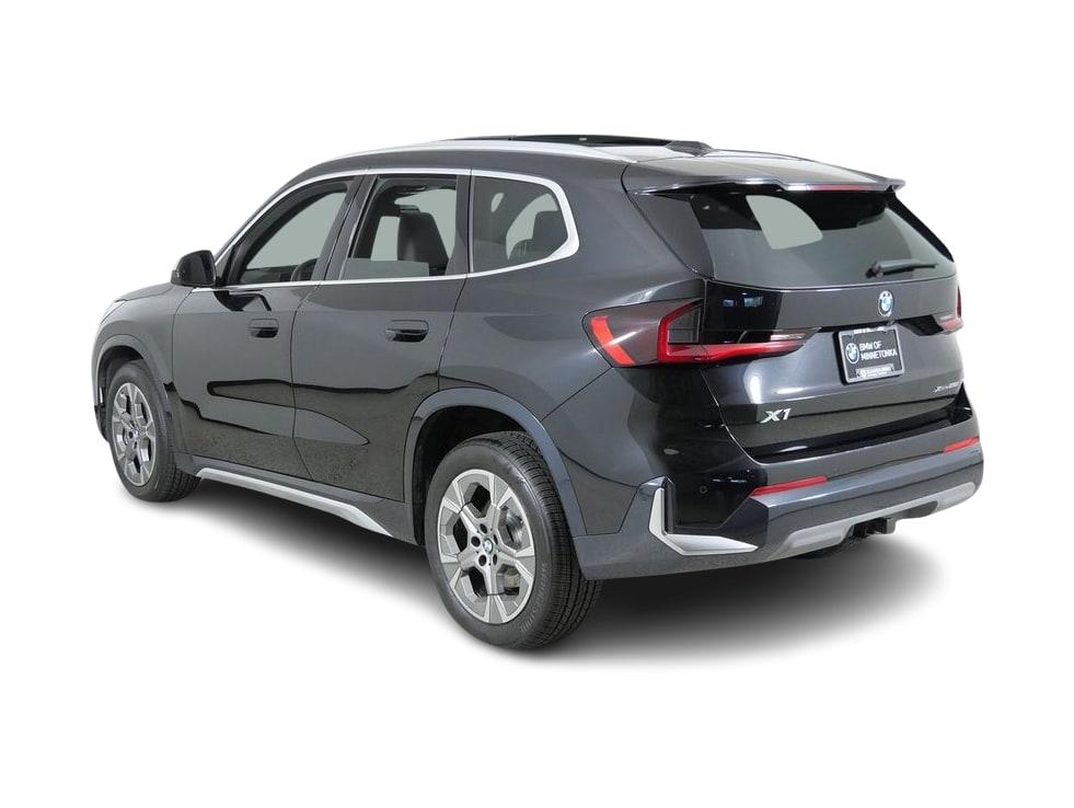 Thumbnail: 2023 BMW X1 - 4