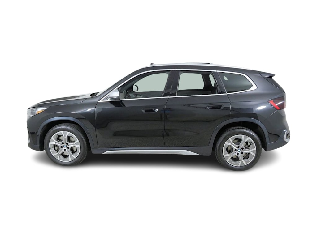 Thumbnail: 2023 BMW X1 - 25