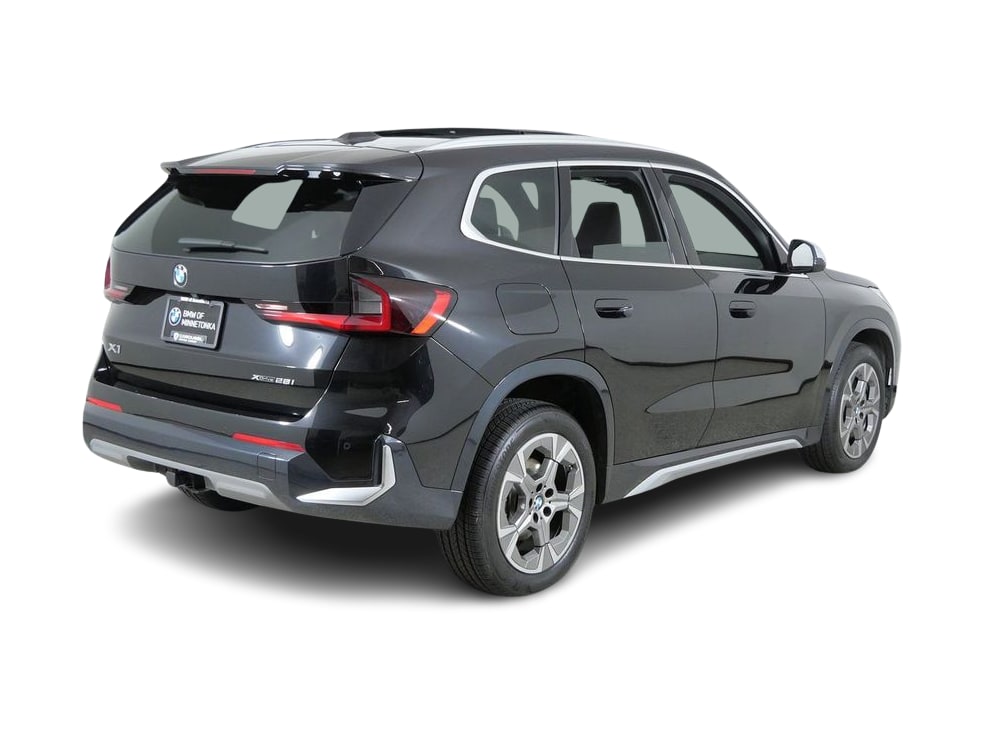 Thumbnail: 2023 BMW X1 - 19