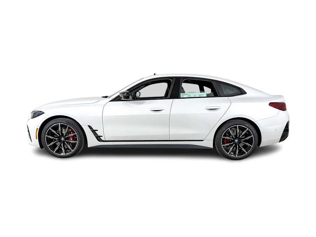 Thumbnail: 2025 BMW i4 - 25