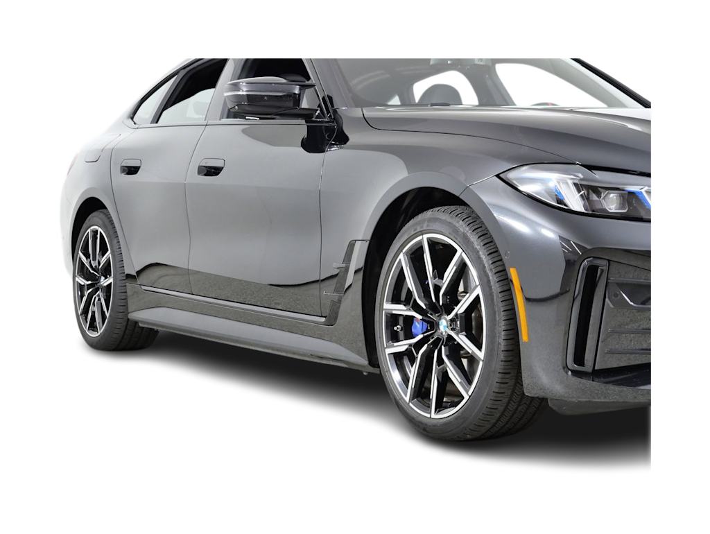 Thumbnail: 2025 BMW i4 - 19