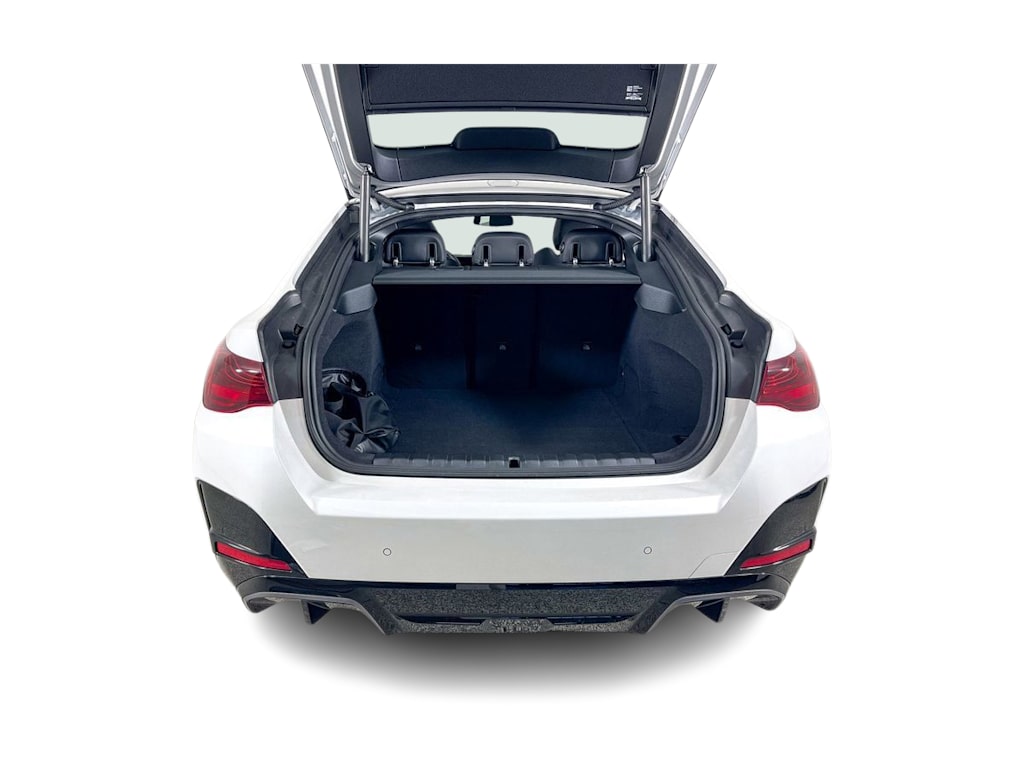Thumbnail: 2025 BMW i4 - 15