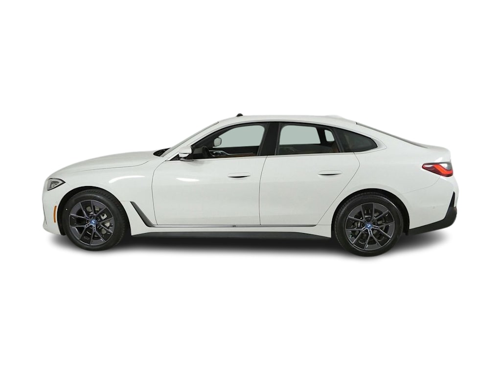 Thumbnail: 2023 BMW i4 - 25