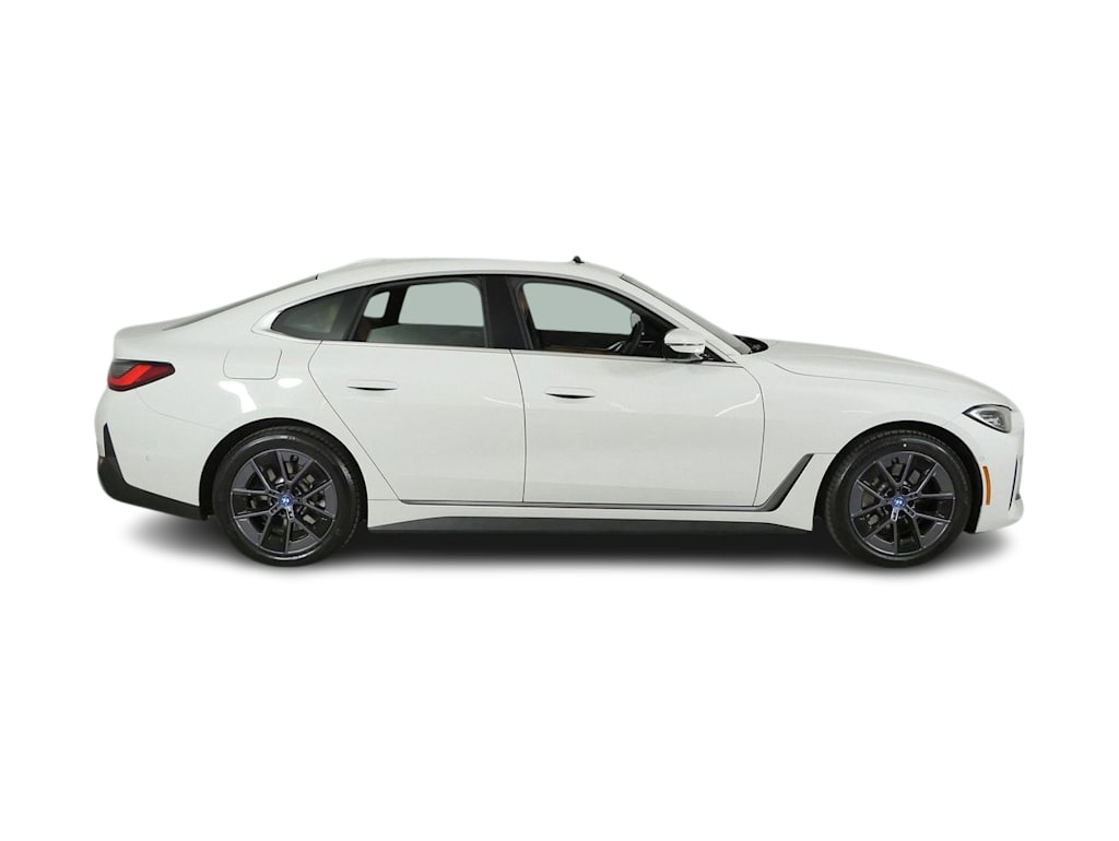 Thumbnail: 2023 BMW i4 - 19