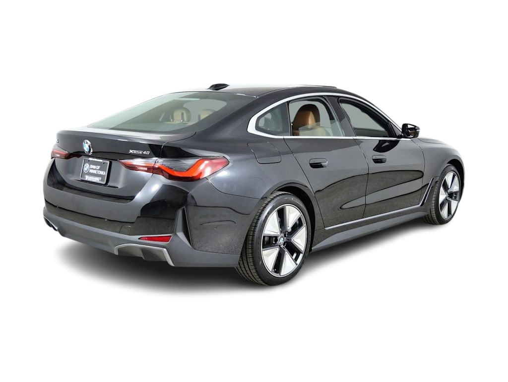 Thumbnail: 2026 BMW i4 - 22