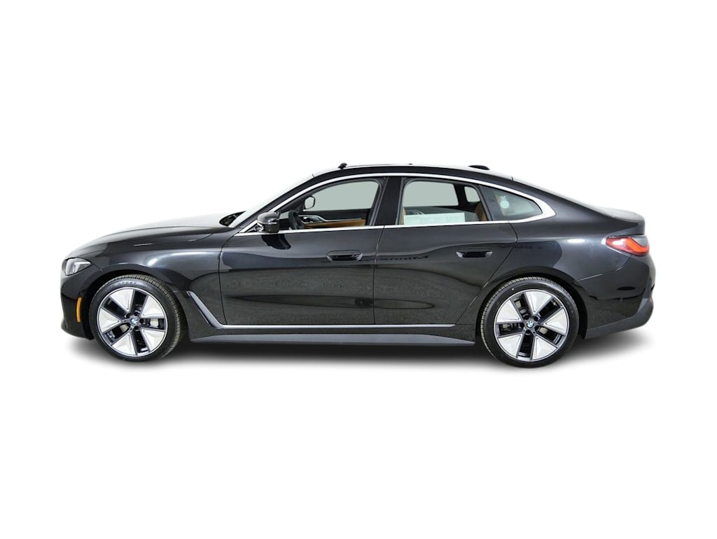 Thumbnail: 2026 BMW i4 - 3