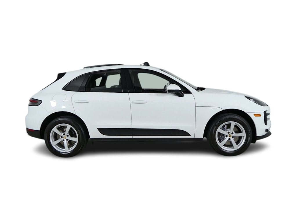 Thumbnail: 2021 Porsche Macan - 22