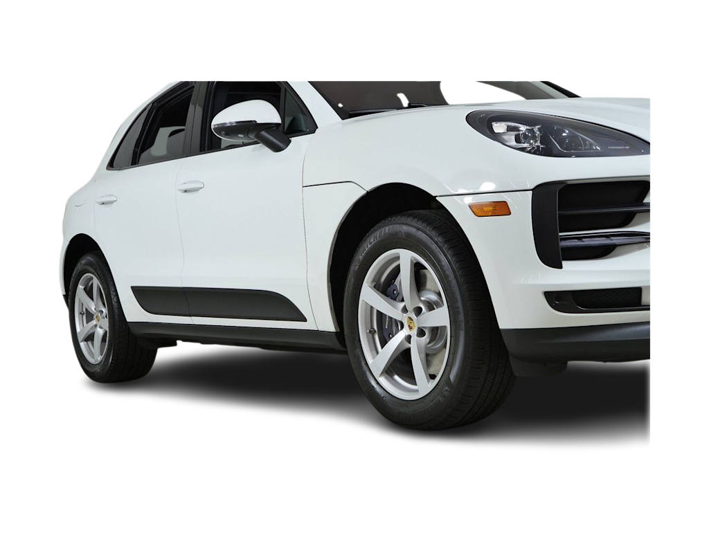 Thumbnail: 2021 Porsche Macan - 20