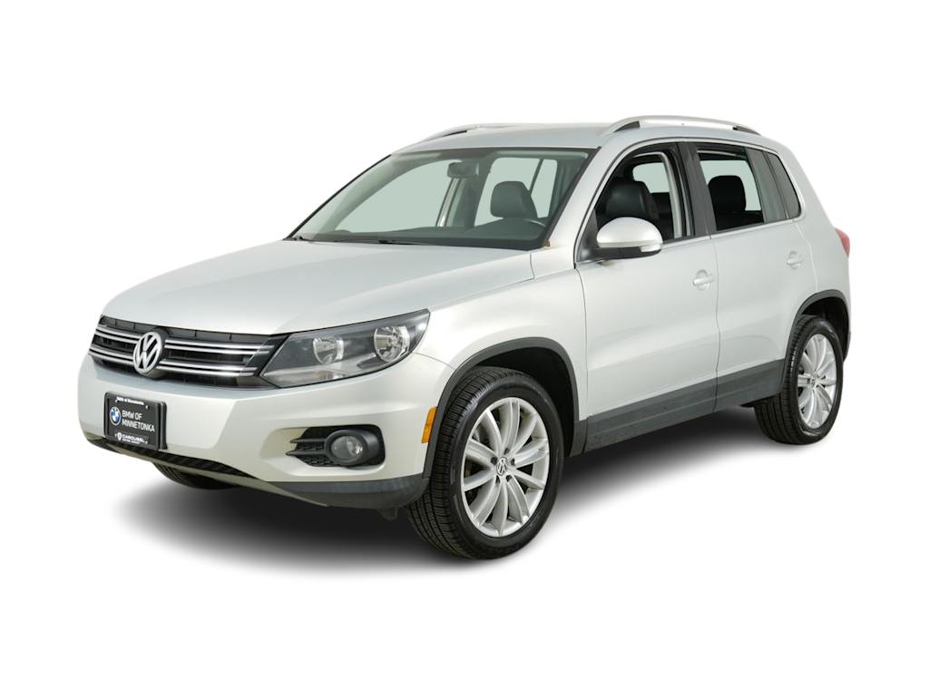 Used 2013 Volkswagen Tiguan SE with VIN WVGBV7AX2DW535084 for sale in Wayzata, Minnesota