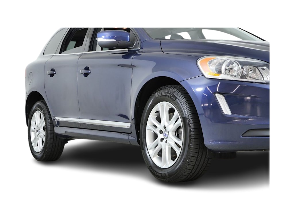 Thumbnail: 2015 Volvo XC60 - 19