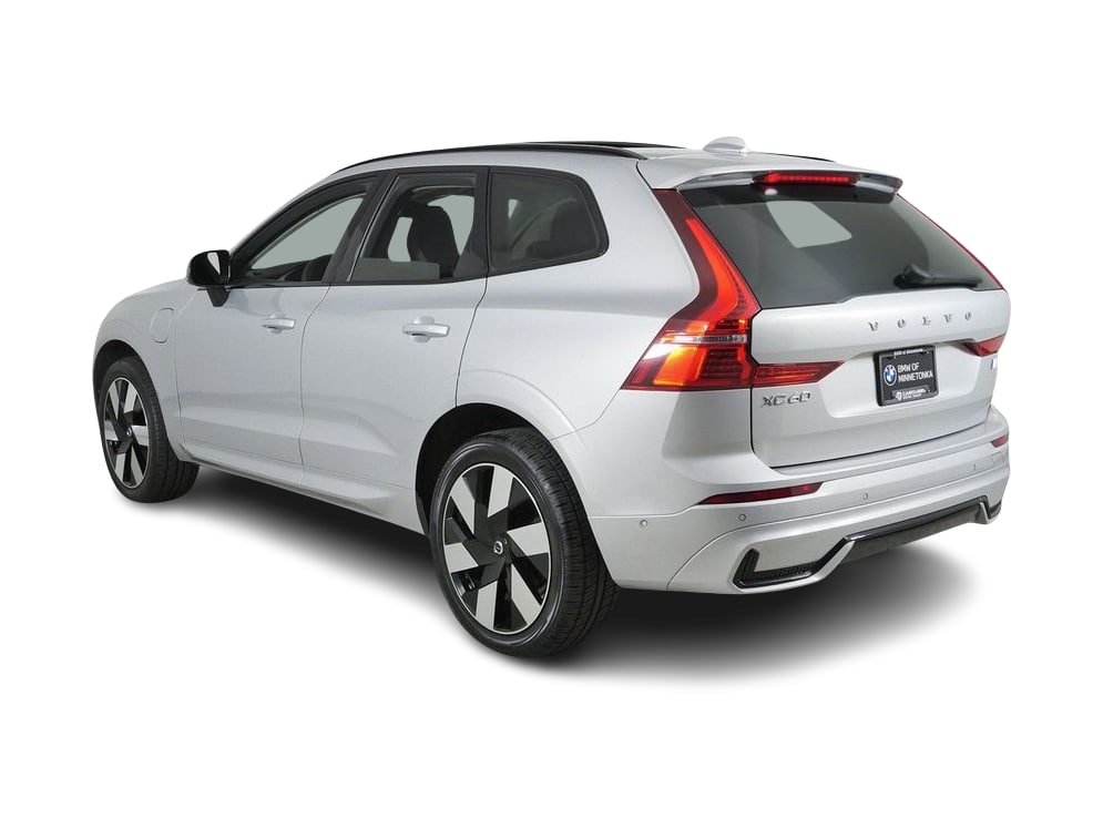 Thumbnail: 2023 Volvo XC60 - 4
