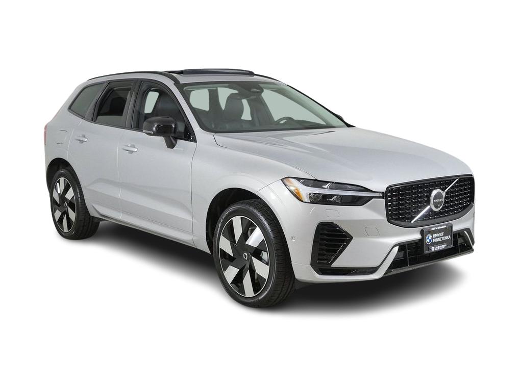Thumbnail: 2023 Volvo XC60 - 18