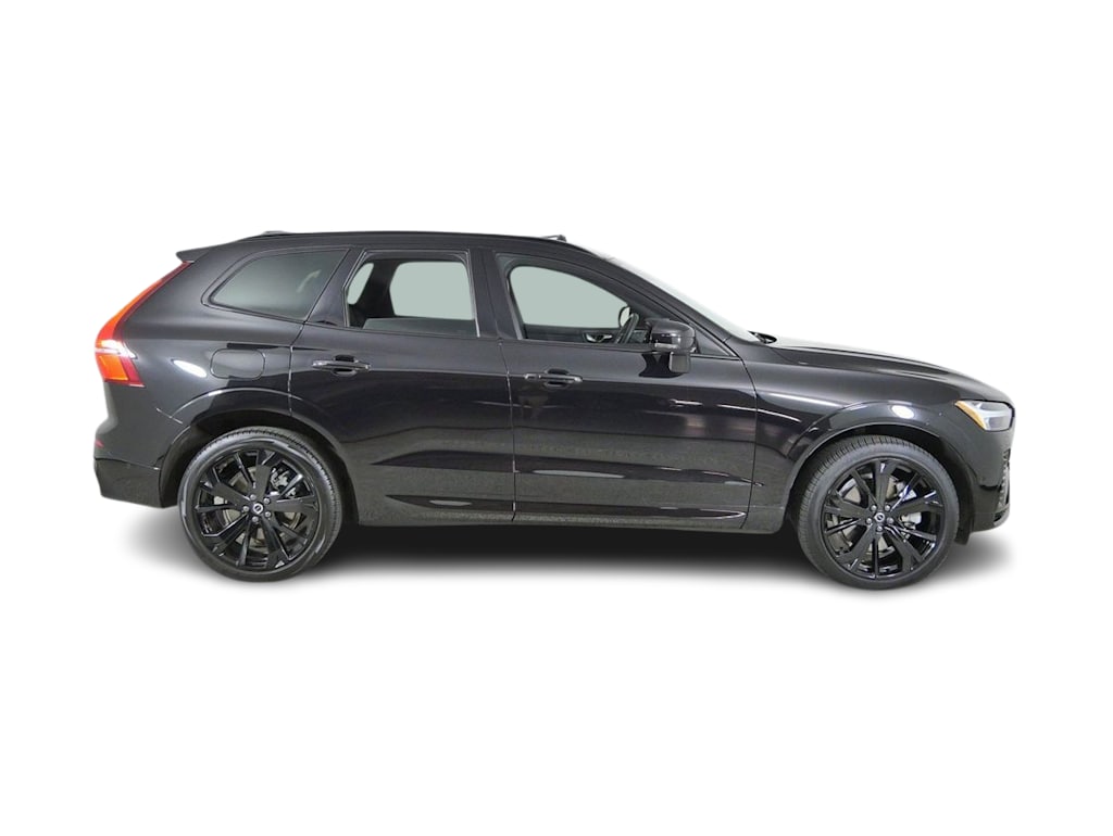 Thumbnail: 2025 Volvo XC60 - 20