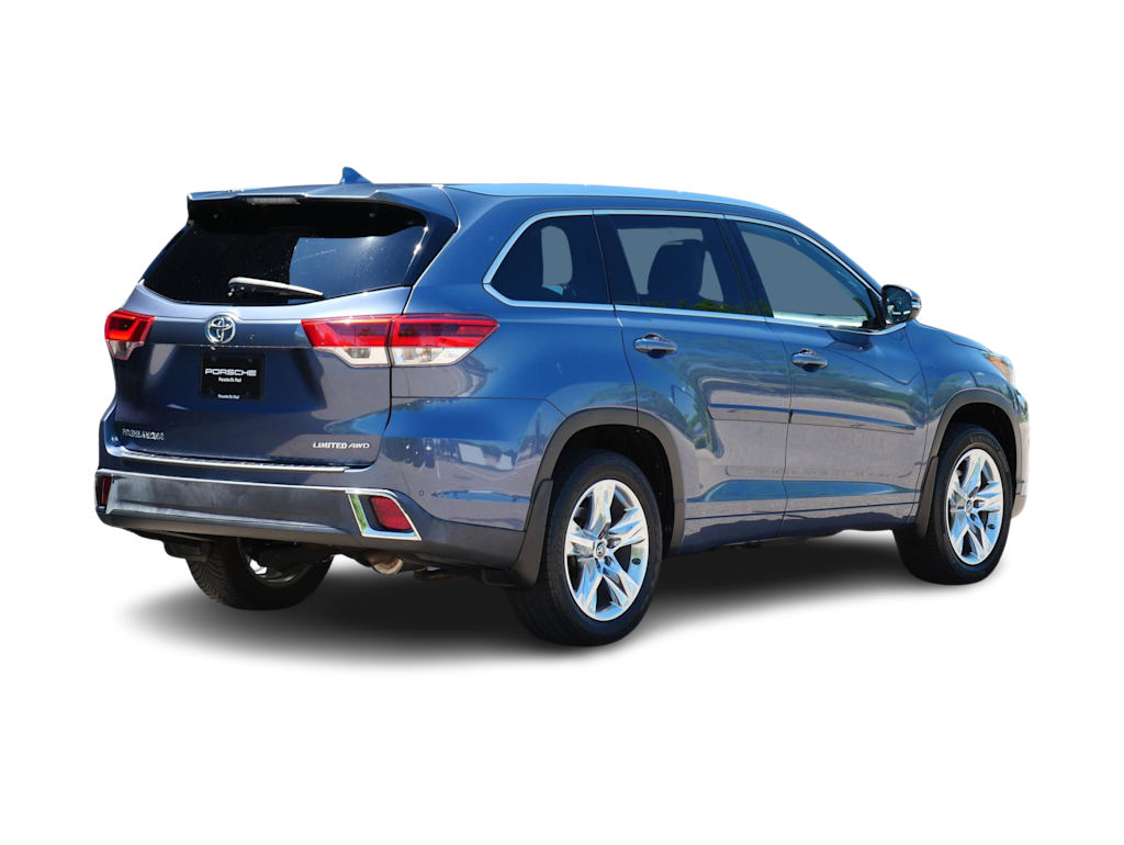 Thumbnail: 2018 Toyota Highlander - 26