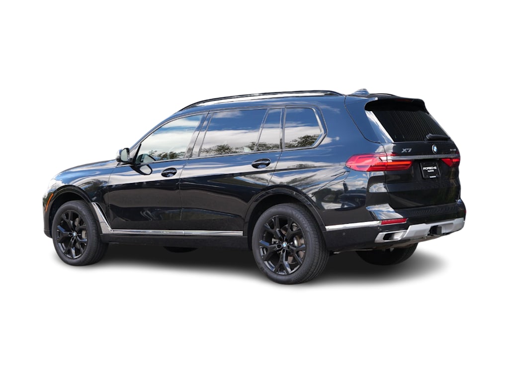 Thumbnail: 2021 BMW X7 - 4