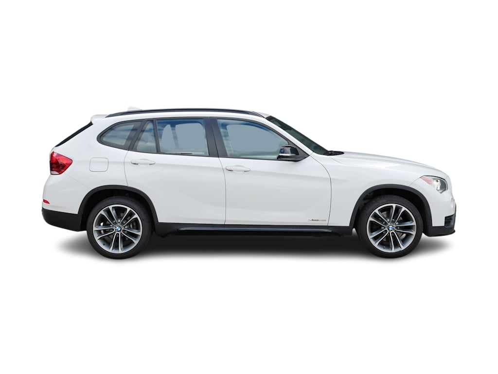 Thumbnail: 2015 BMW X1 - 13