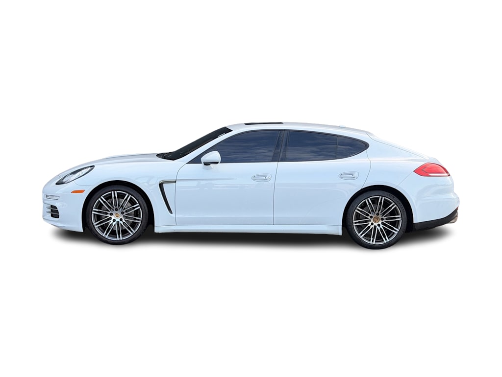 Thumbnail: 2016 Porsche Panamera - 3