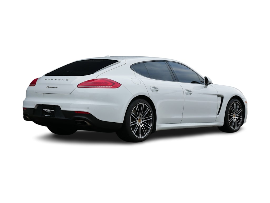 Thumbnail: 2016 Porsche Panamera - 29