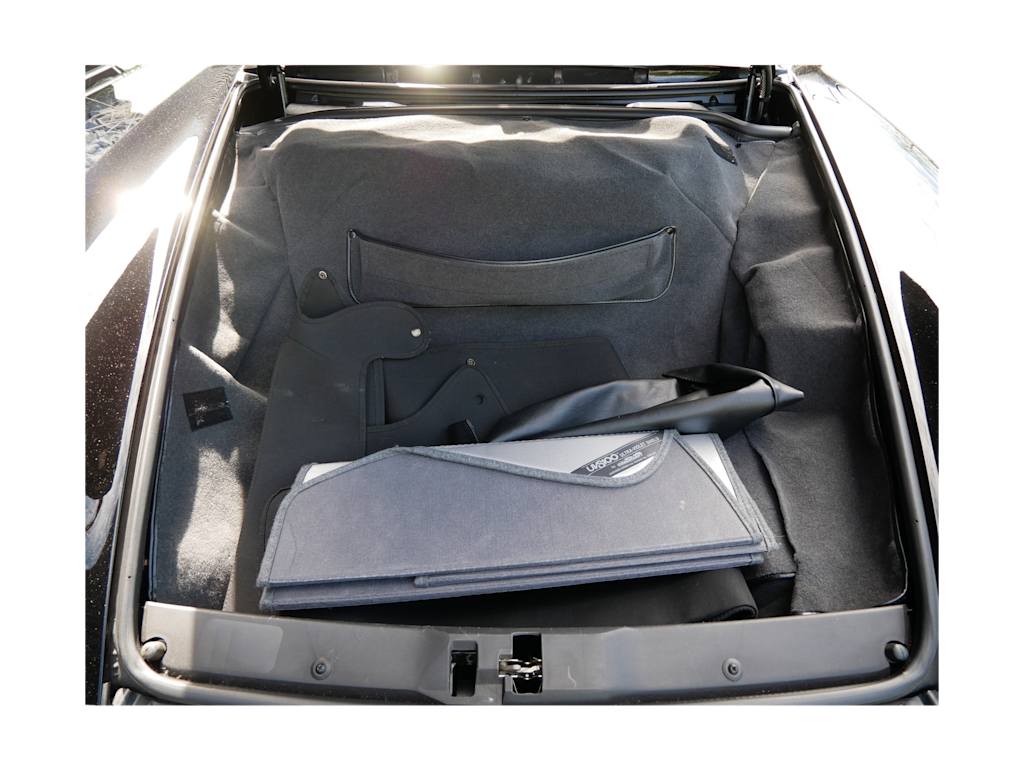 Thumbnail: 1996 Porsche 911 - 13