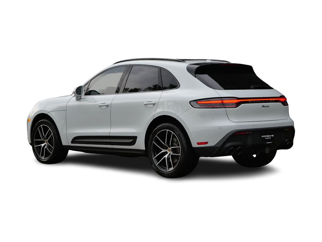 Thumbnail: 2023 Porsche Macan - 4