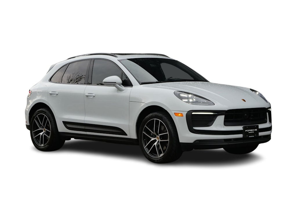 Thumbnail: 2023 Porsche Macan - 26