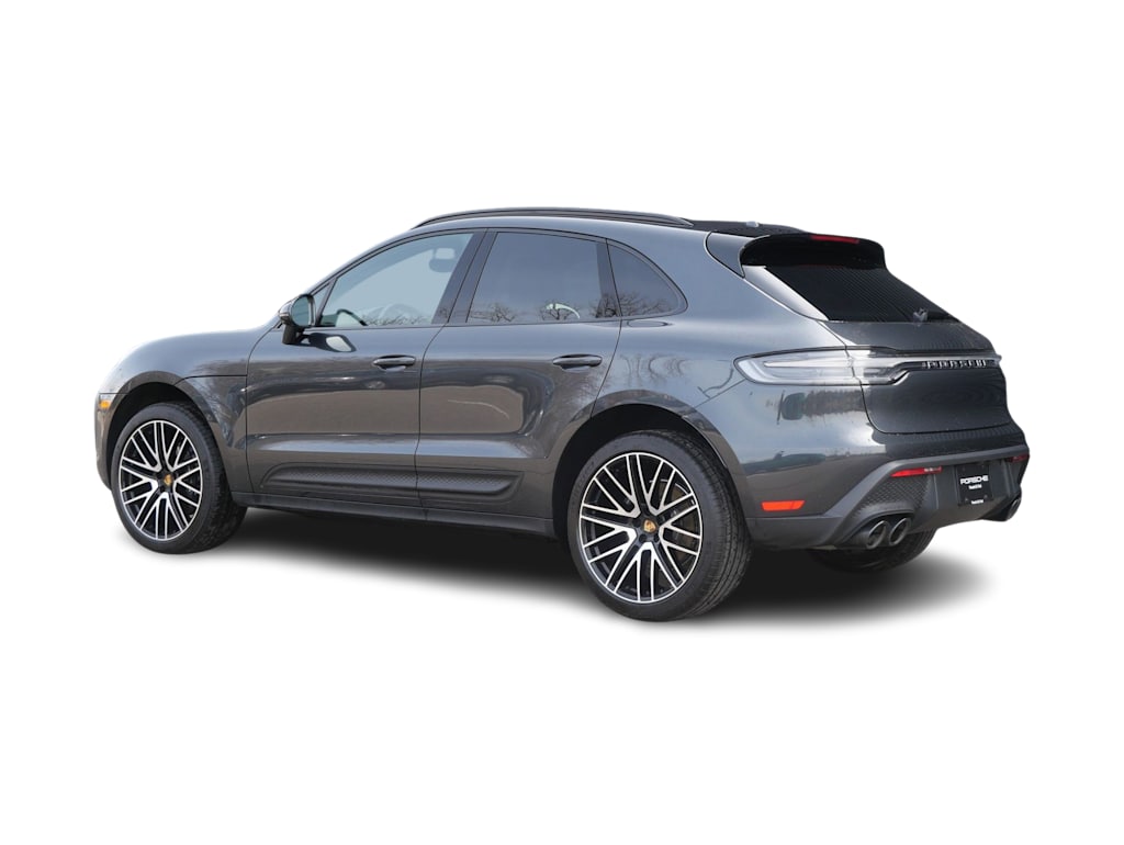 Thumbnail: 2026 Porsche Macan - 4