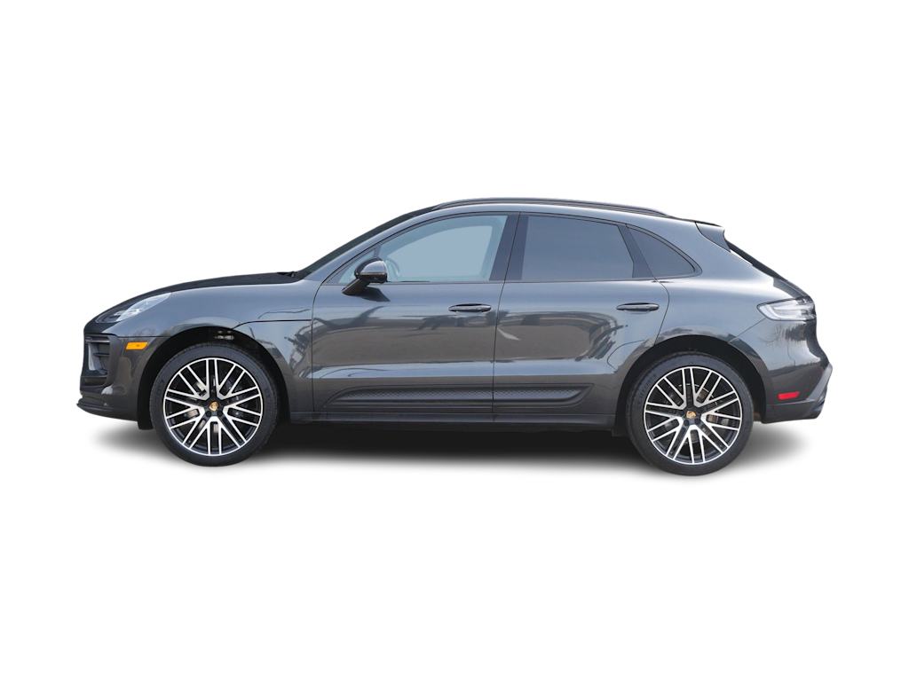 Thumbnail: 2026 Porsche Macan - 3