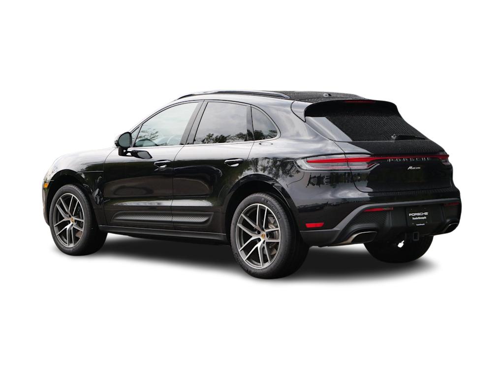 Thumbnail: 2026 Porsche Macan - 4
