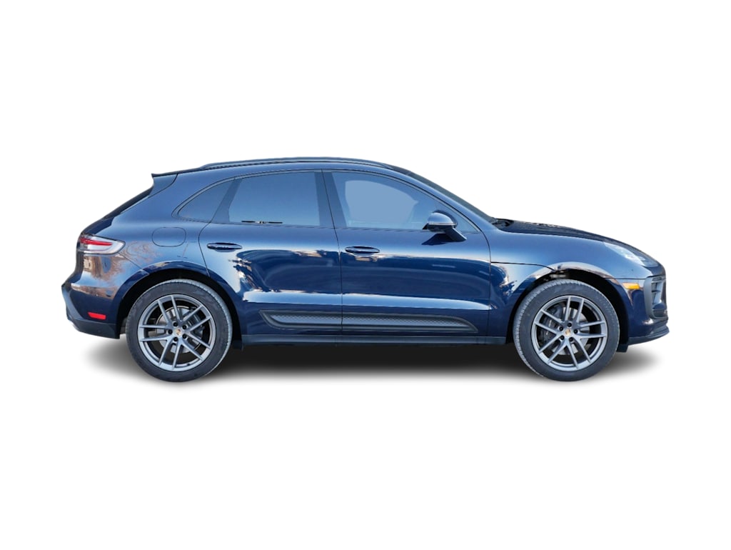 2023 Porsche Macan T 25