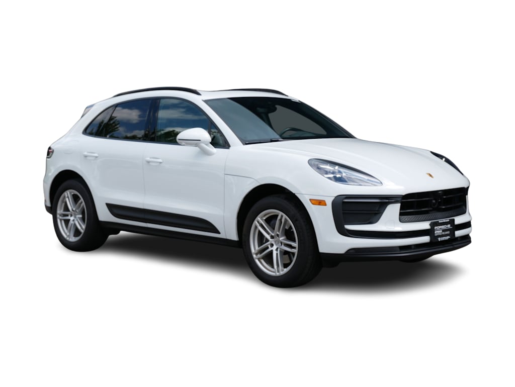 Thumbnail: 2024 Porsche Macan - 25